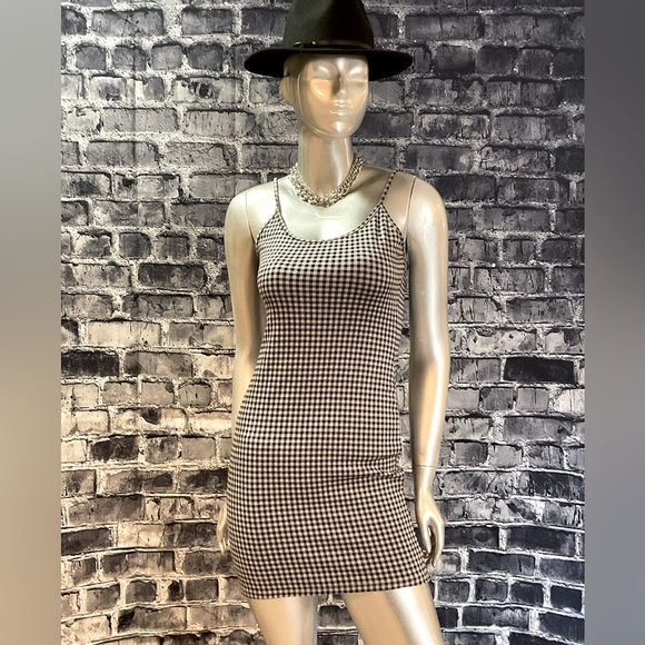 Black & White Checkered Bodycon Mini Dress - Picture 5 of 6